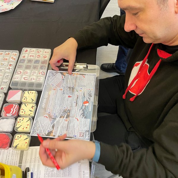 DJG-Mitglied Lars beim Anime-Quiz